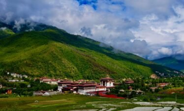 Bhutan- Punakha - Himalayan Lama Travels
