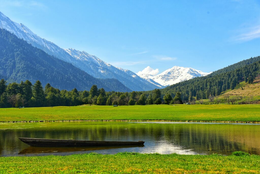 Kashmir Pahalgham - Himalayan Lama Travels 02